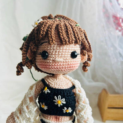 MAYA doll, Crochet PDF files in English, French,Spanish, Portuguese, German, aimigurumi doll pattern, Crochet doll pattern