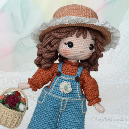 Little CATHY Crochet Doll Pattern, Amigurumi Doll Pattern, PDF Tutorial (En, Fr, De, Esp, Nl, It)