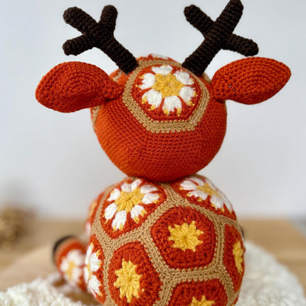 Reindeer African flowers Crochet Pattern, african flowers design, pdf instructions, reindeer amigurumi crochet, ENGLISH, DUTCH, French